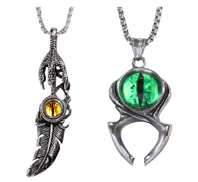 Vintage Style Feather Pendant Necklace