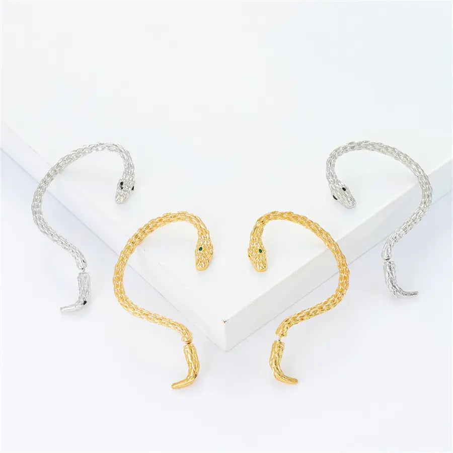 Snake Design Earring in Dark Style