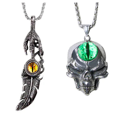 Vintage Style Feather Pendant Necklace