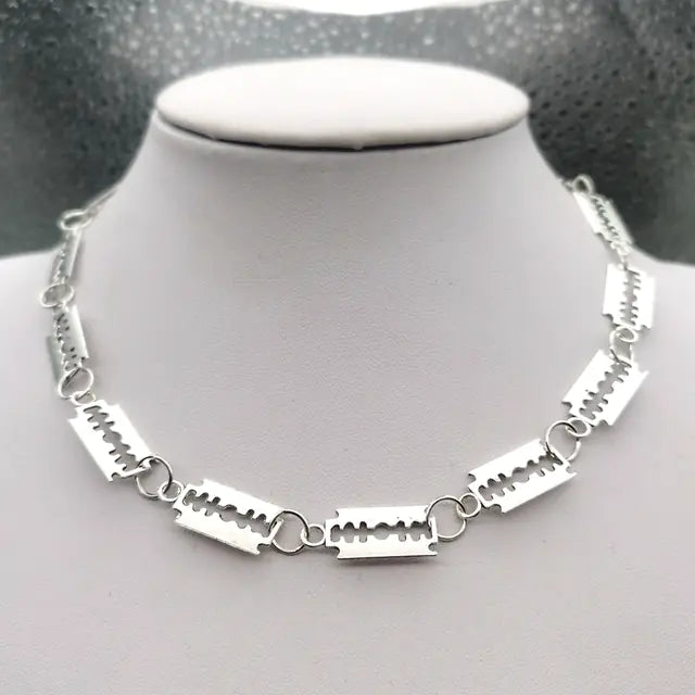 Unisex Hip Hop Fashion Alloy Blade Necklace for Parties
