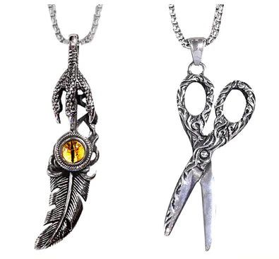 Vintage Style Feather Pendant Necklace